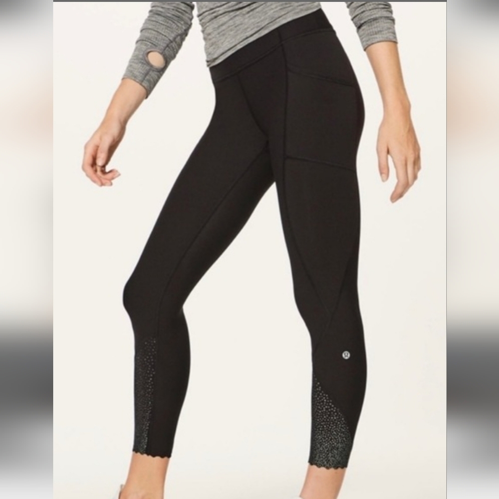 Lululemon Athletica Black Women's Leggings with Mesh Detail